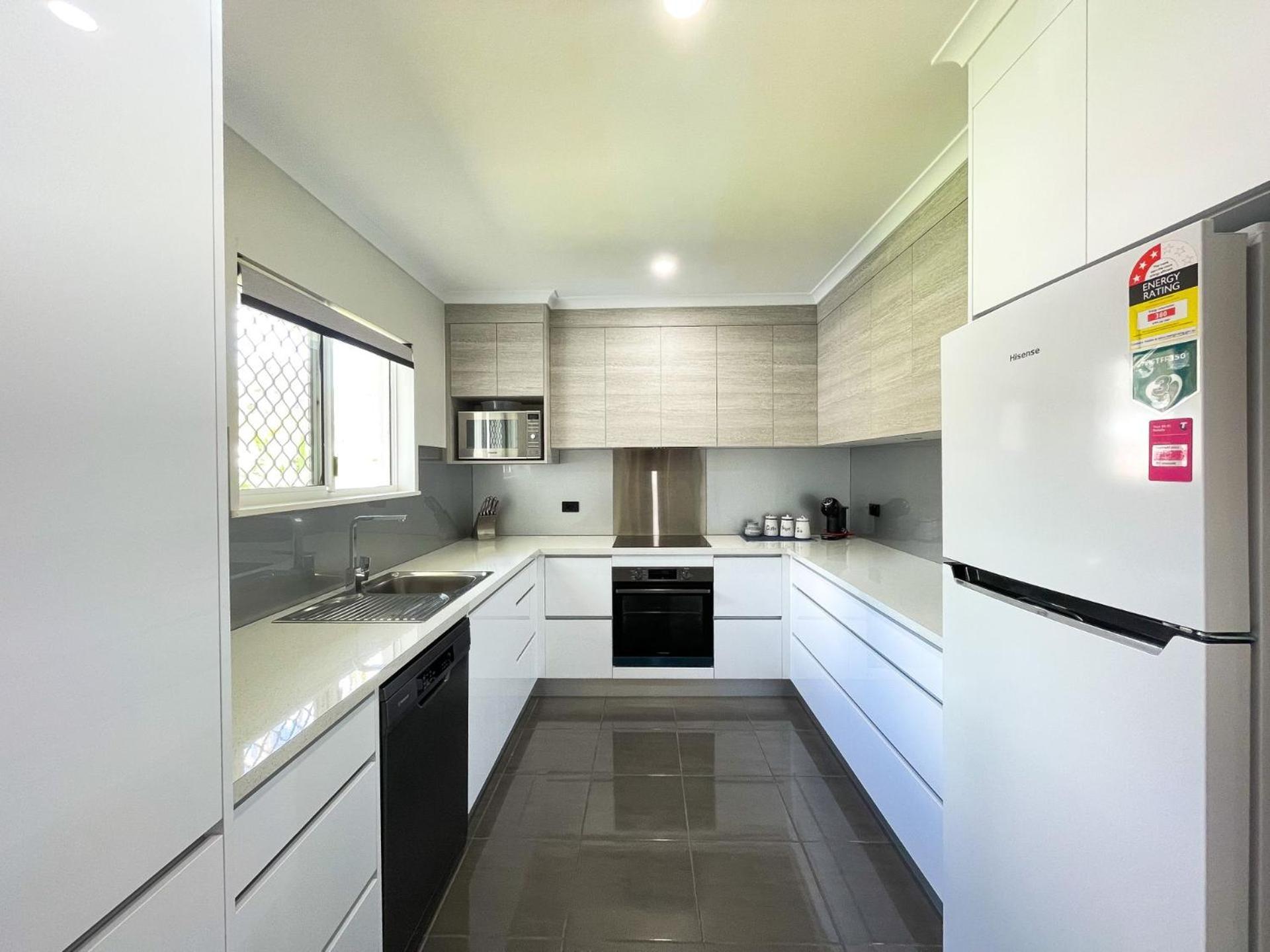 Beach House On Burrum- Close To Beach- 3Br- Wifi-Foxtel Woodgate Exterior photo